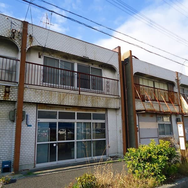 泉佐野市新安松店舗付タウンハウス